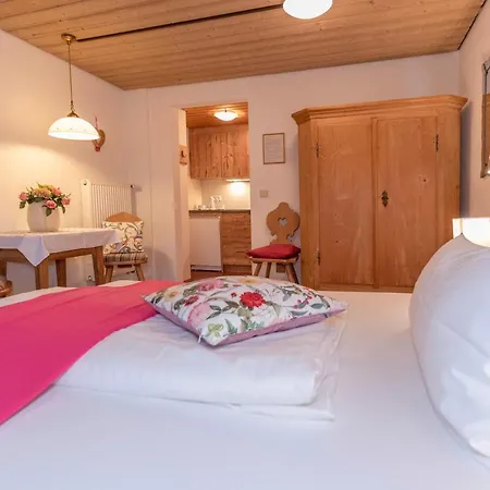 Gaestehaus Bergstueberl 4* Reit im Winkl