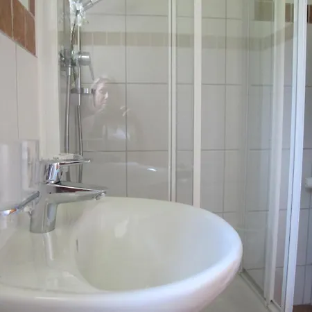 Gaestehaus Bergstueberl Konukevi 4*
