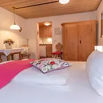 Gaestehaus Bergstueberl 4* Reit im Winkl