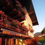 Gaestehaus Bergstueberl 4* Reit im Winkl
