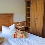 Gaestehaus Bergstueberl Penzion 4*