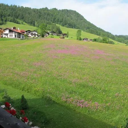 בית הארחה Gaestehaus Bergstueberl 4*
